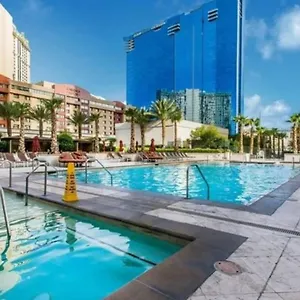  Apartment Signature Suites By Voyargo Deluxe Studio Mountain View 32Nd Fl United States